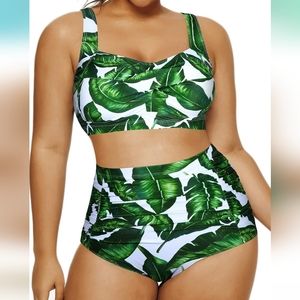 White With Green Leaf Pattern 2 Piece Swimwear NWT Plus Size Women's 20W